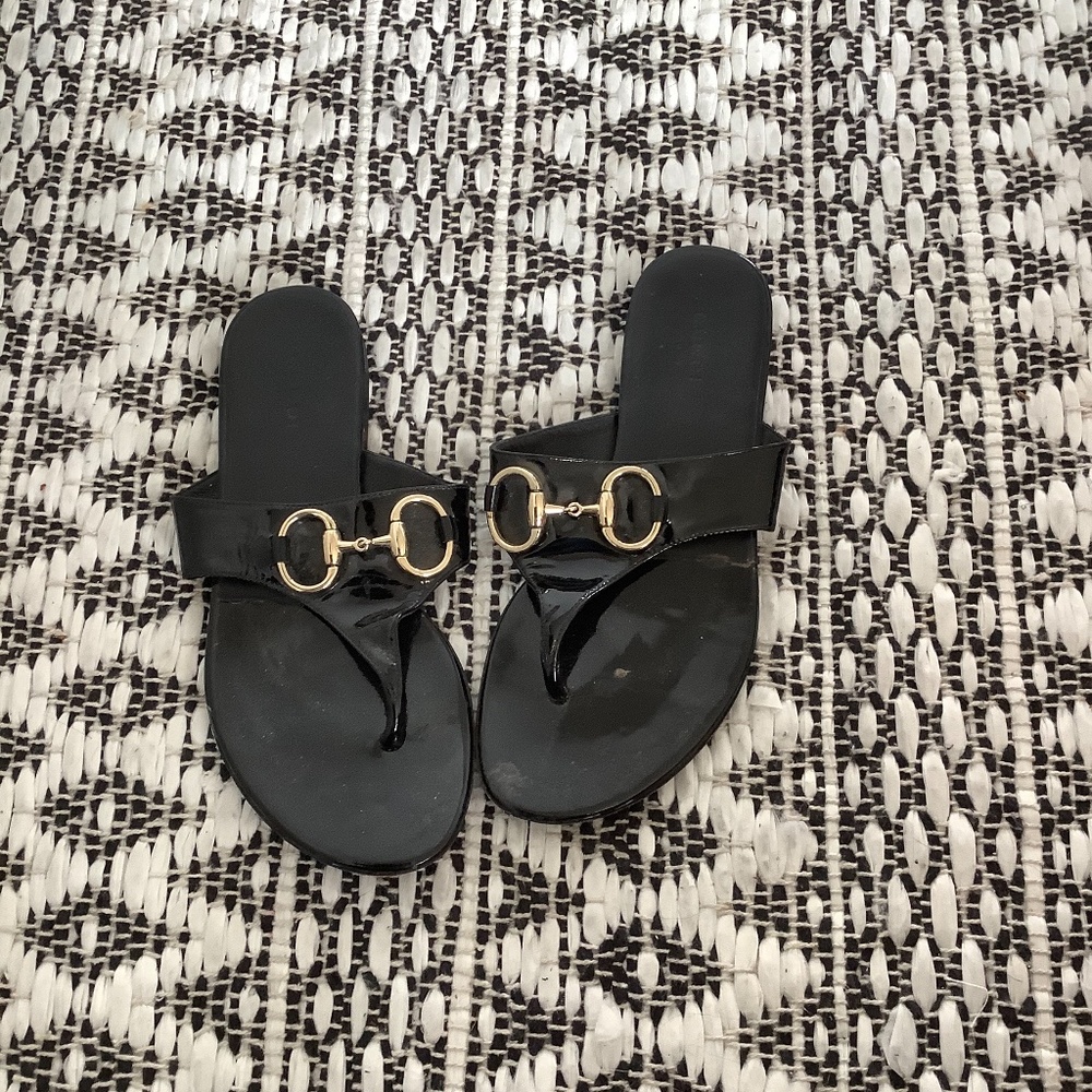 Gucci Patent Leather Horsebit Thong Sandals 6.5